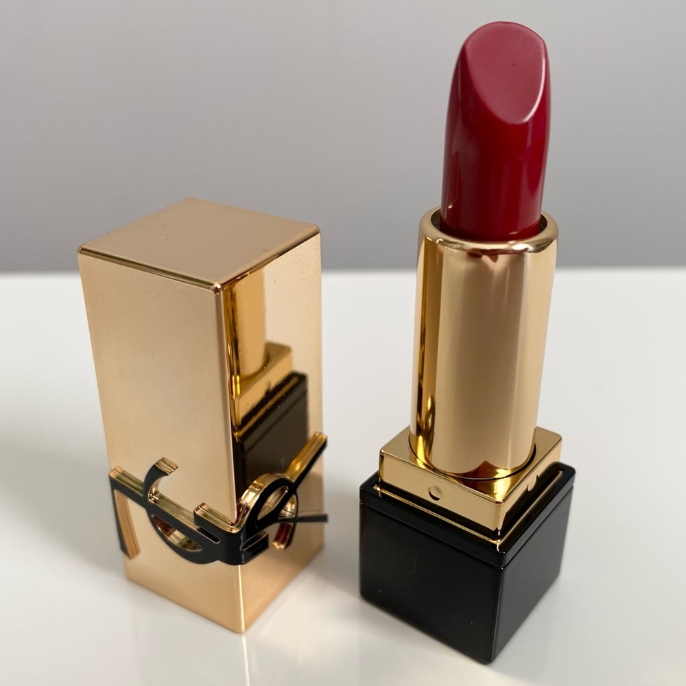 NEW YSL Yves Saint Laurent Rouge Muse RM Pur Couture Deluxe Mini Red Lipstick